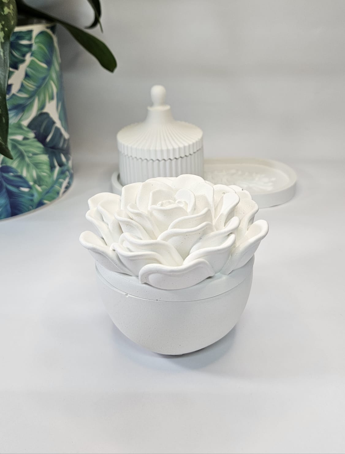 Sandwax for Rose Vessels