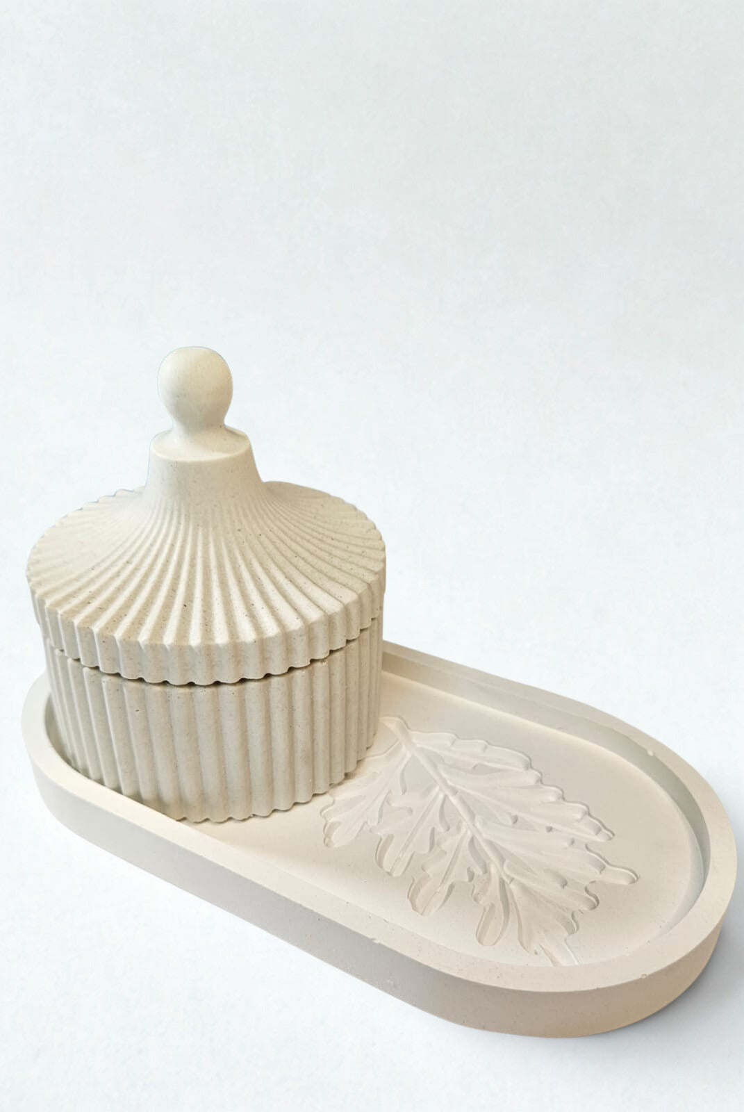 Leaf Embossed Tray and Striped Vessel set